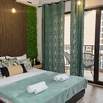 Апартаменты Stylish Flat With Free Pool Access, Bendita Mare By Flat Mаnаger Золотые Пески