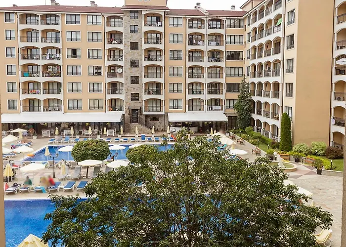 Stylish Flat With Free Pool Access, Bendita Mare By Flat Mаnаger Golden Sands