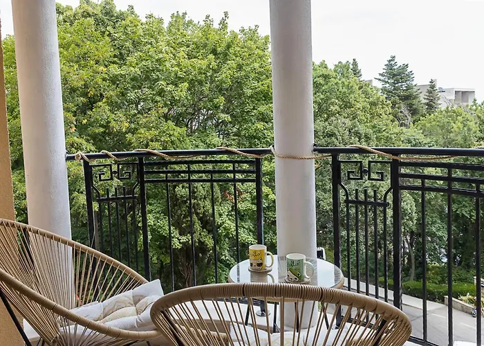 Stylish Flat With Free Pool Access, Bendita Mare By Flat Mаnаger Golden Sands