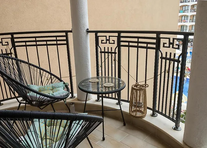 Stylish Flat With Free Pool Access, Bendita Mare By Flat Mаnаger * Golden Sands